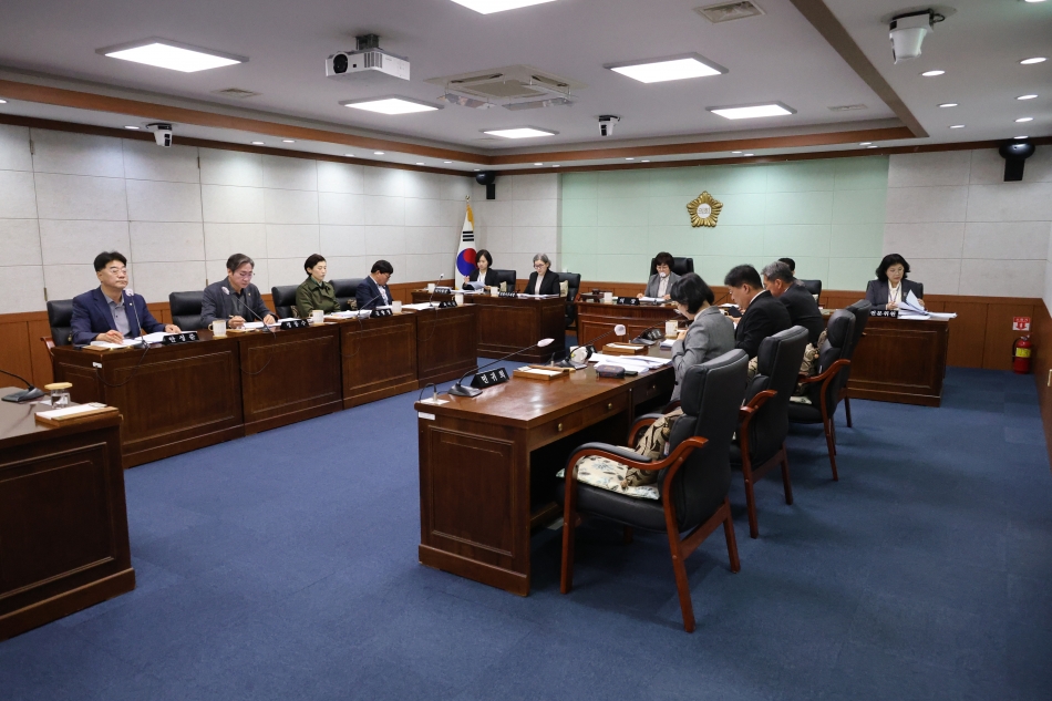 제356회 동해시의회 임시회 제1차 본회의_4