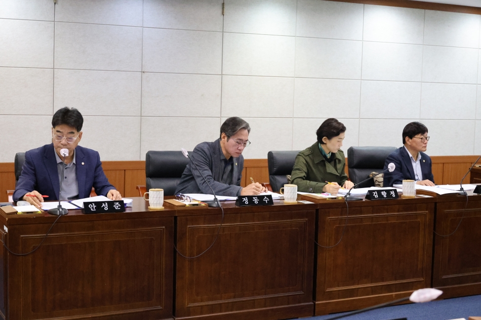 제356회 동해시의회 임시회 제1차 본회의_5