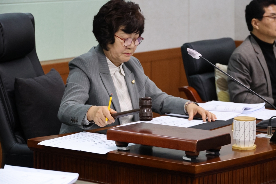 제356회 동해시의회 임시회 제1차 본회의_11