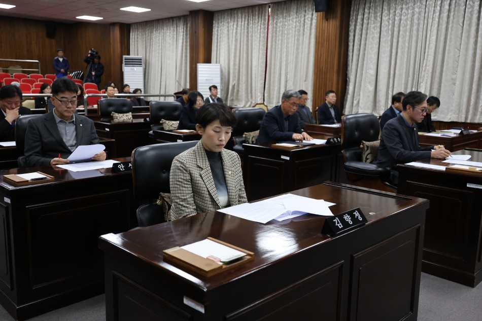 제359회 동해시의회 임시회 제1차 본회의_8